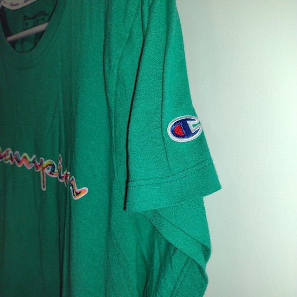 2 CHAMPION lady's 1xl shirts - Picture 4 of 5